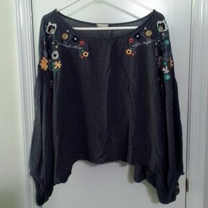 Eyeshadow flowy floral shoulder top, 2X